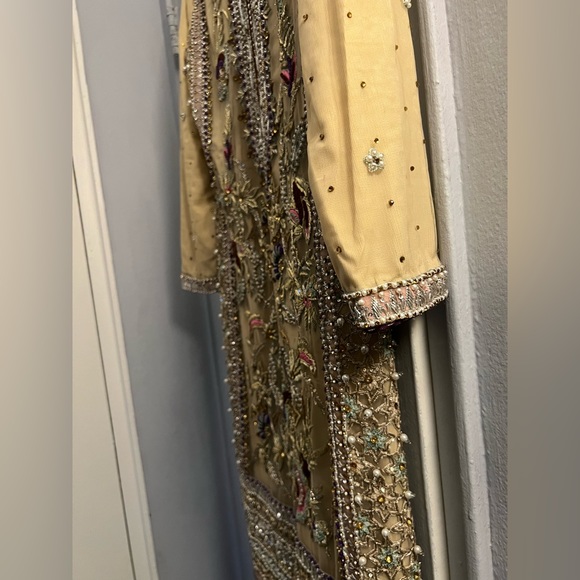 Pakistani Indian Designer Dress Heavy Hand Embroidery Heavy Shalwar Kameez Sz Sm - Picture 2 of 16